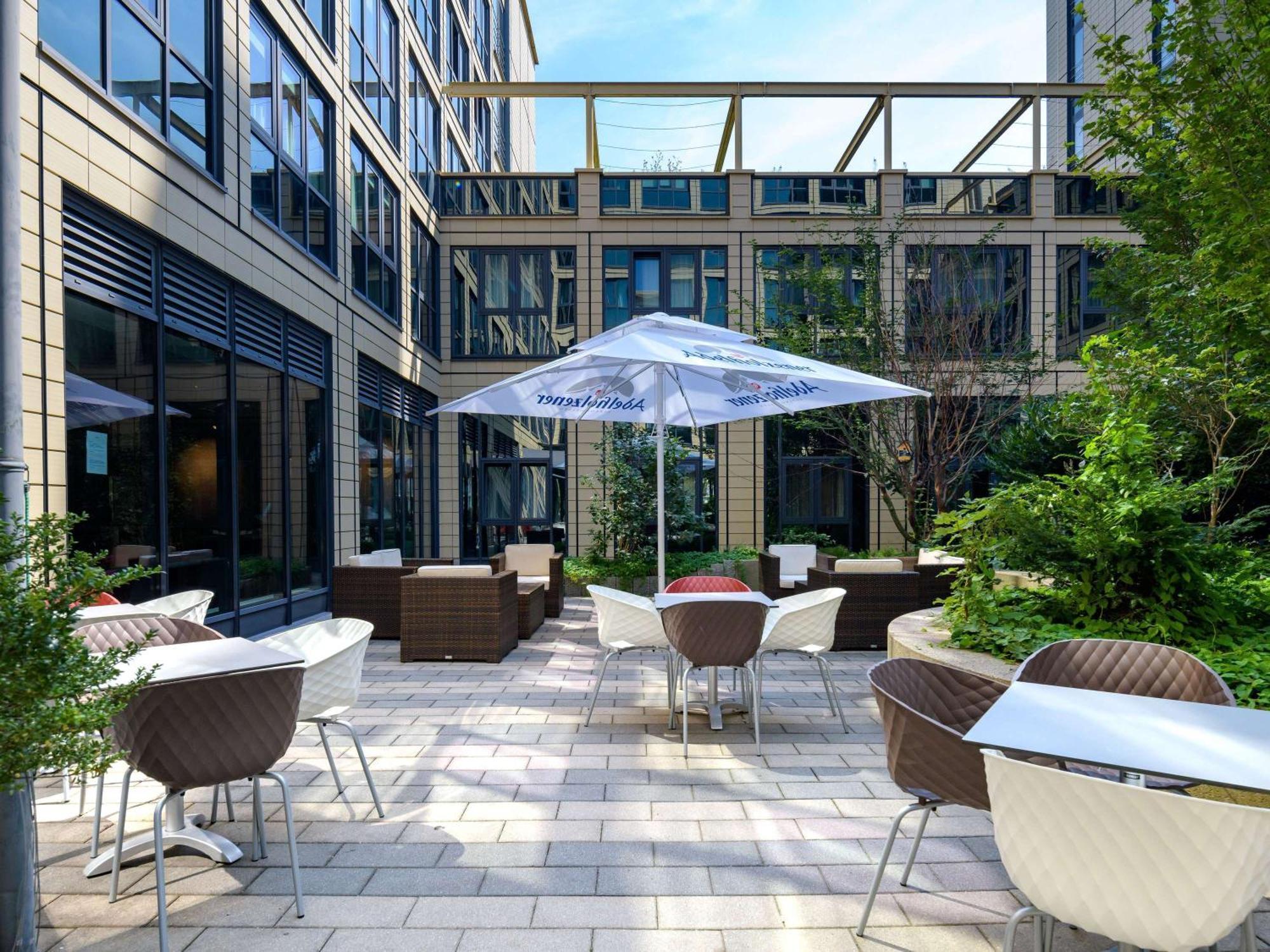 Ibis Muenchen Parkstadt Schwabing Exteriör bild